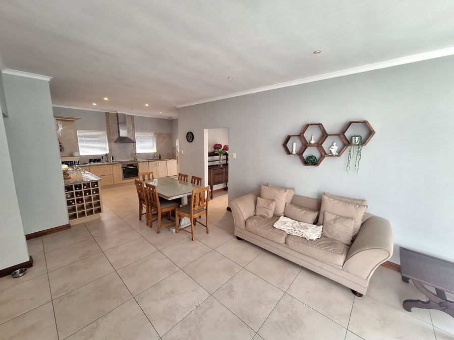 2 Bedroom Property for Sale in Fountains Estate Eastern Cape